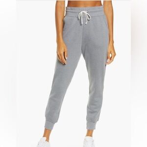 Zella cali fleece joggers, size large, light grey